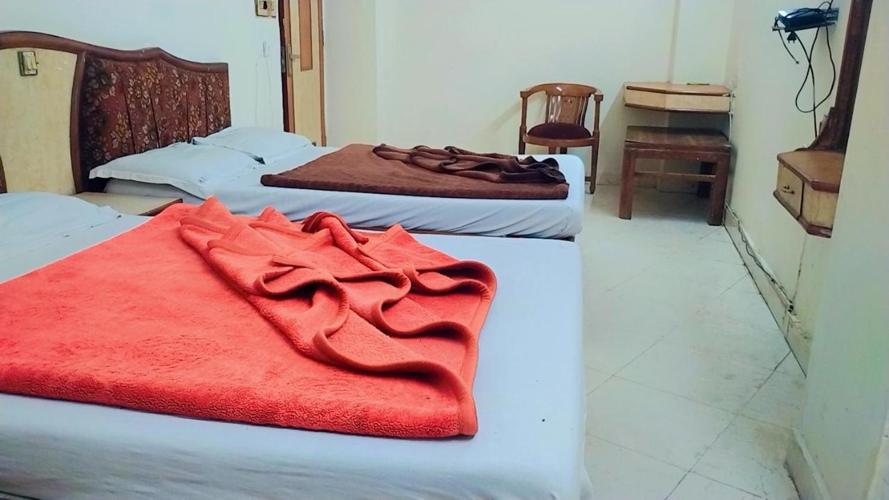 Hotel Maharaja Continental - New Delhi Bagian luar foto